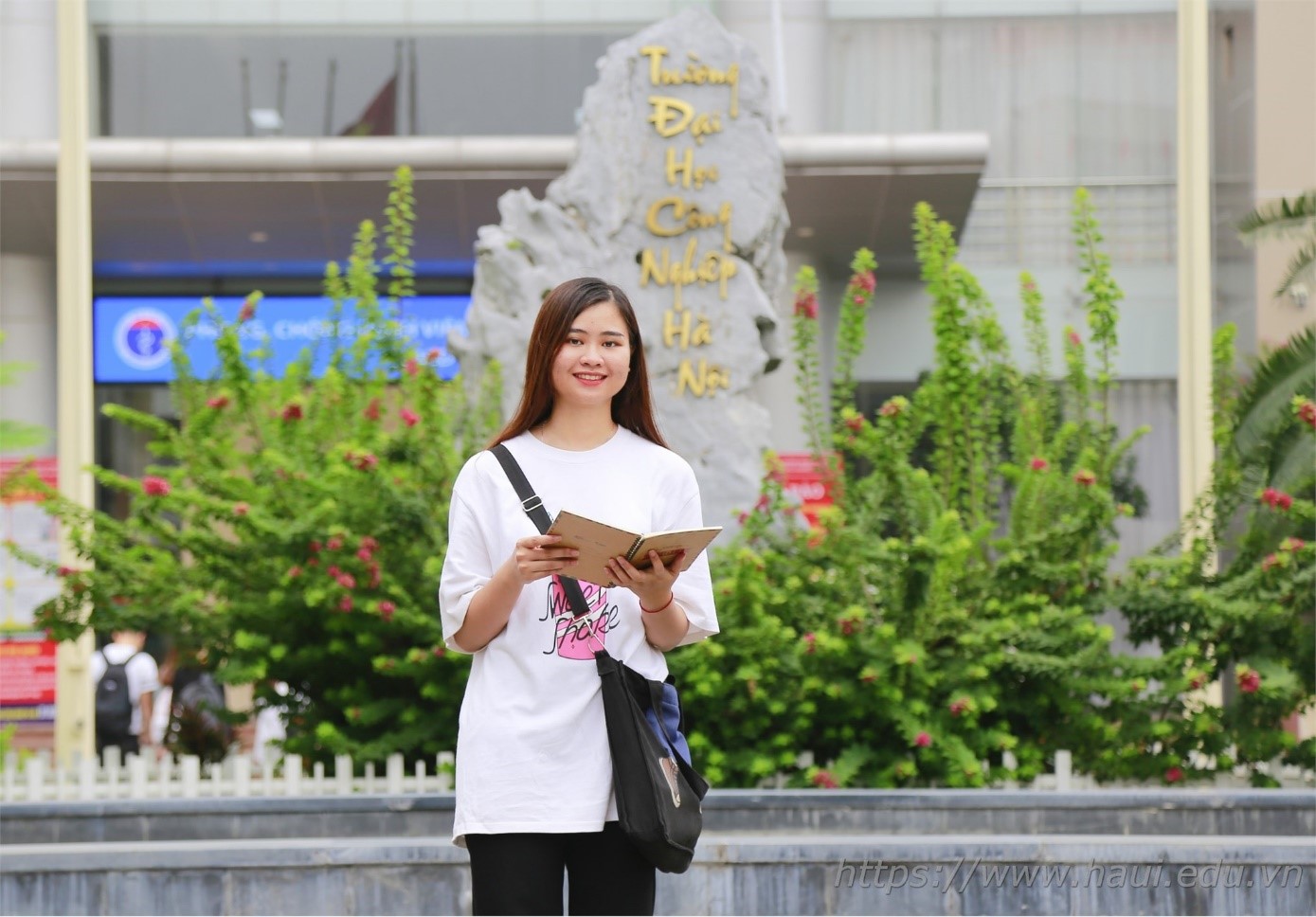 Cao Thị Mến - Nữ sinh đam mê ngành Công nghệ kỹ thuật ô tô, thành viên Đội tuyển tham dự kỳ thi Kỹ năng nghề quốc gia 2020