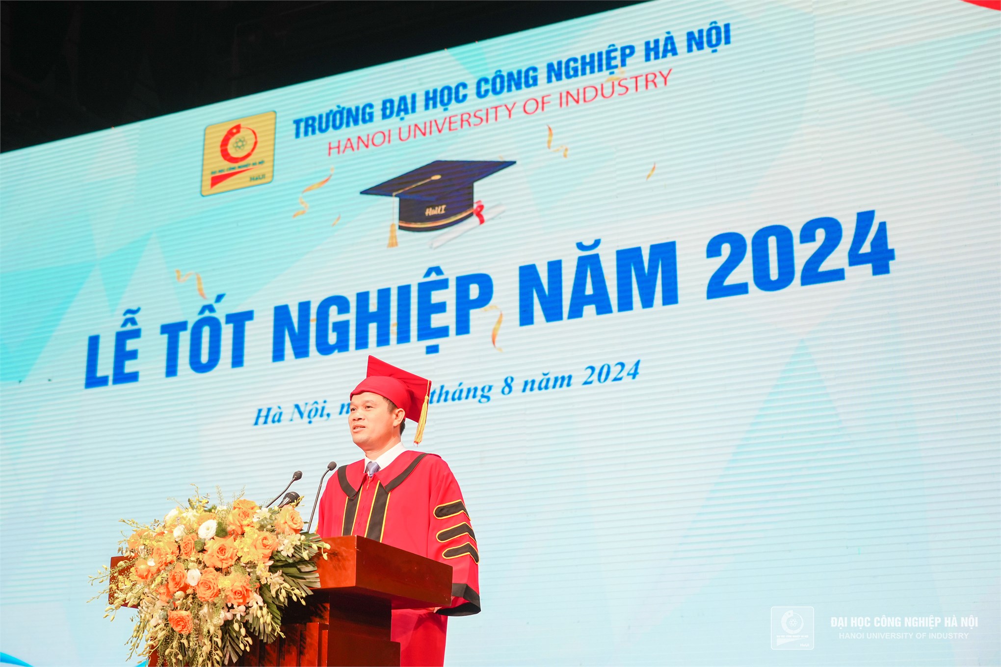 Lễ tốt nghiệp và trao bằng Tiến sĩ, Thạc sĩ, Kĩ sư, Cử nhân 2024 - Cảm ơn các bạn đã làm cho hành trình này đáng nhớ