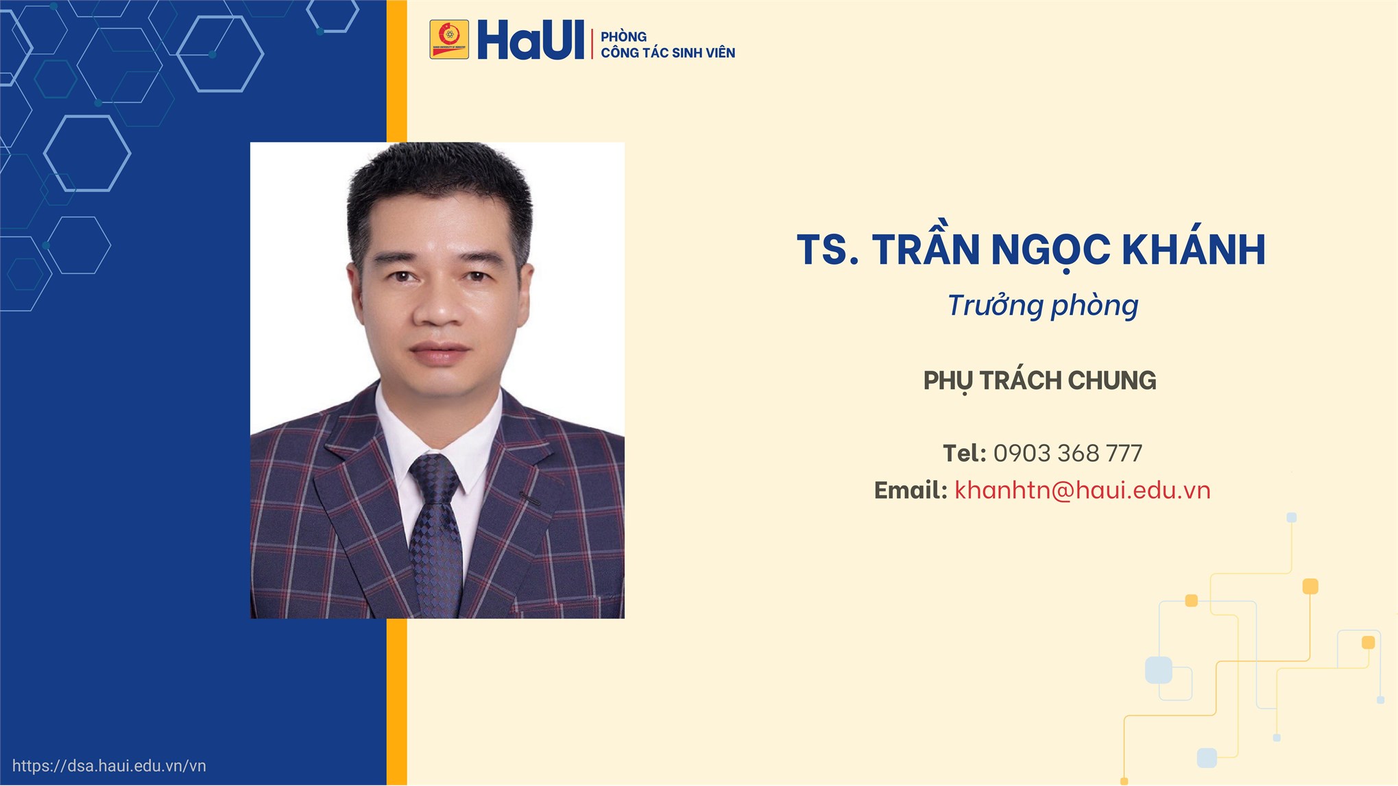 Đội ngũ cán bộ Phòng Công tác Sinh viên