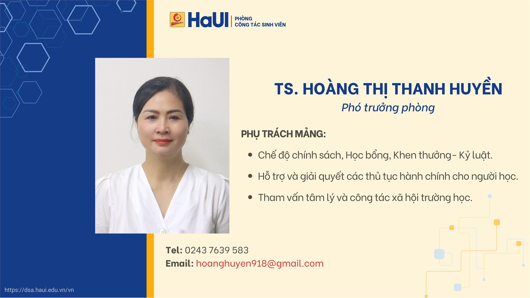 Đội ngũ cán bộ Phòng Công tác Sinh viên