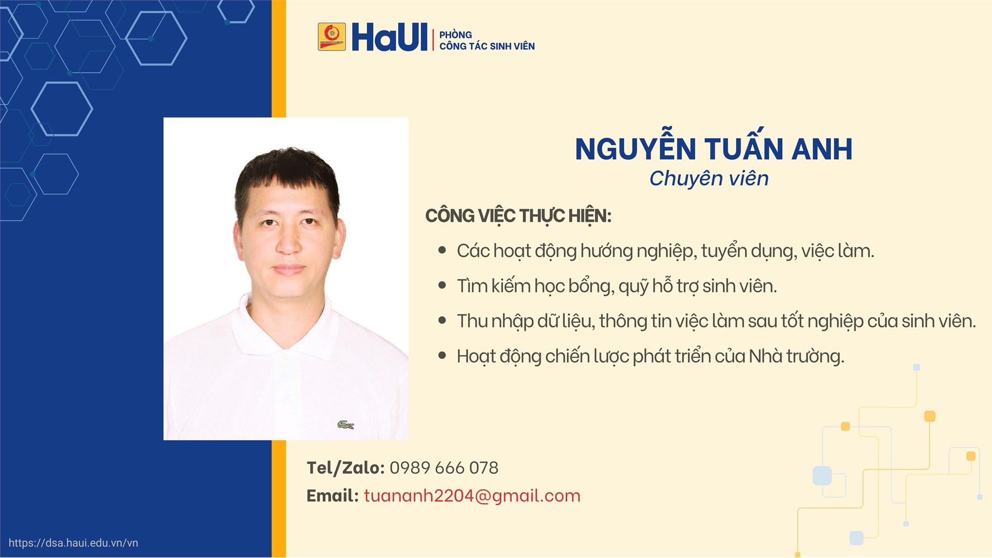Đội ngũ cán bộ Phòng Công tác Sinh viên