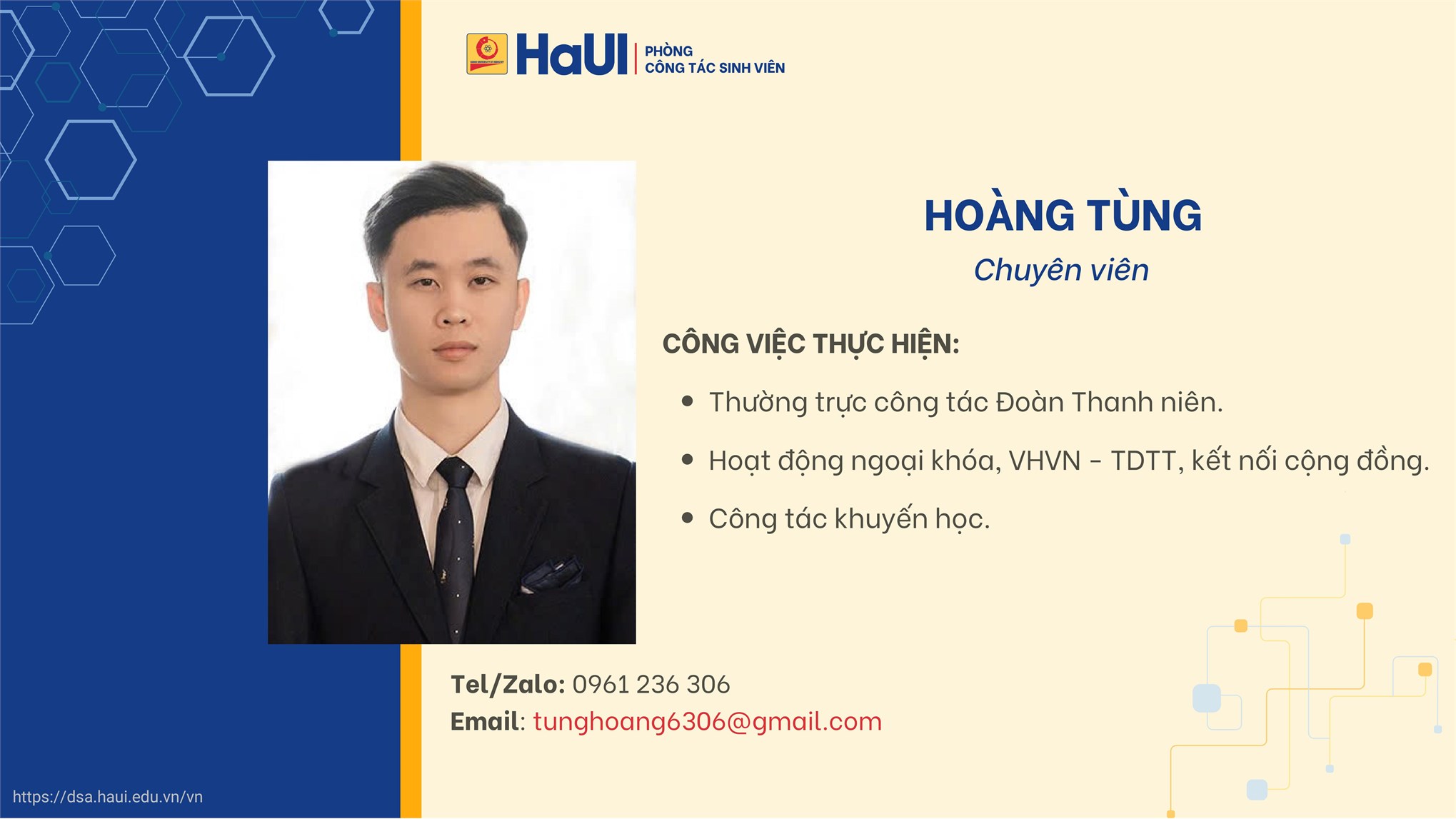 Đội ngũ cán bộ Phòng Công tác Sinh viên