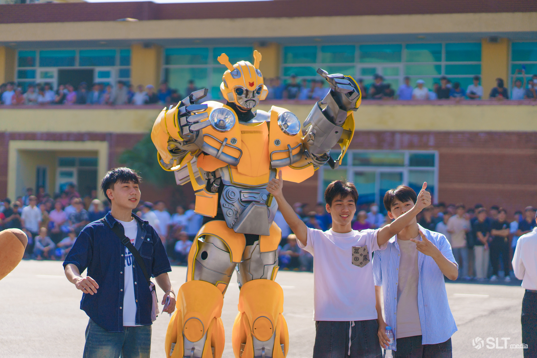 NGÀY HỘI CHÀO ĐÓN TÂN SINH VIÊN 2025 - Ngày hội kết nối, bùng cháy và khởi đầu rực rỡ của tuổi trẻ HaUI!