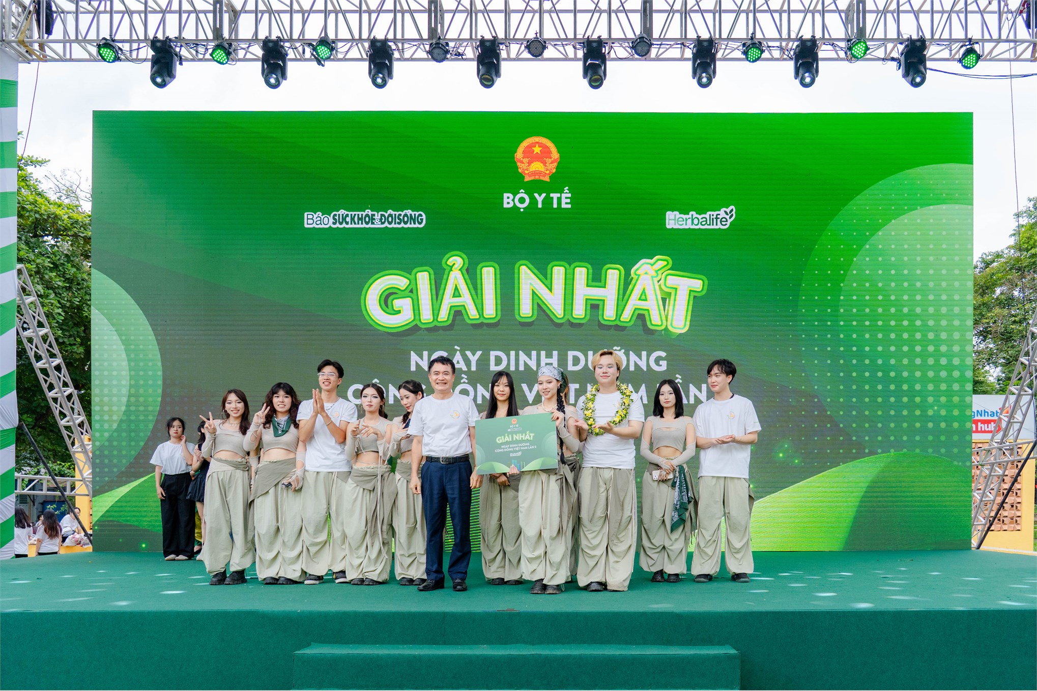 Sinh viên HaUI dành Giải Nhất tại Ngày Dinh dưỡng Cộng đồng Việt Nam lần 5, năm 2025