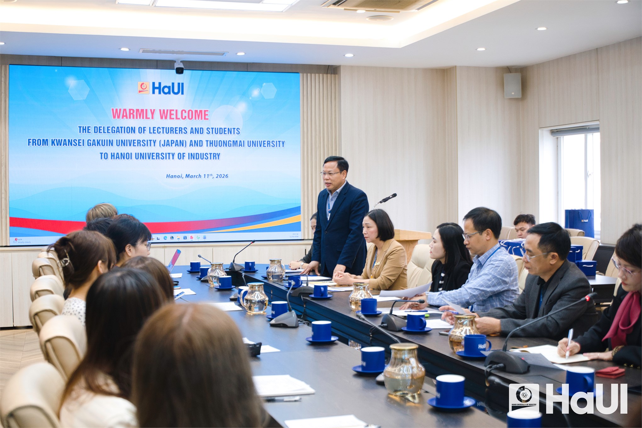 Hội nhập, giao lưu và kết nối – Chuyến thăm quan ý nghĩa của sinh viên Trường Đại học Kwansei Gakuin (Nhật Bản) và Trường Đại học Thương Mại tại Đại học Công nghiệp Hà Nội