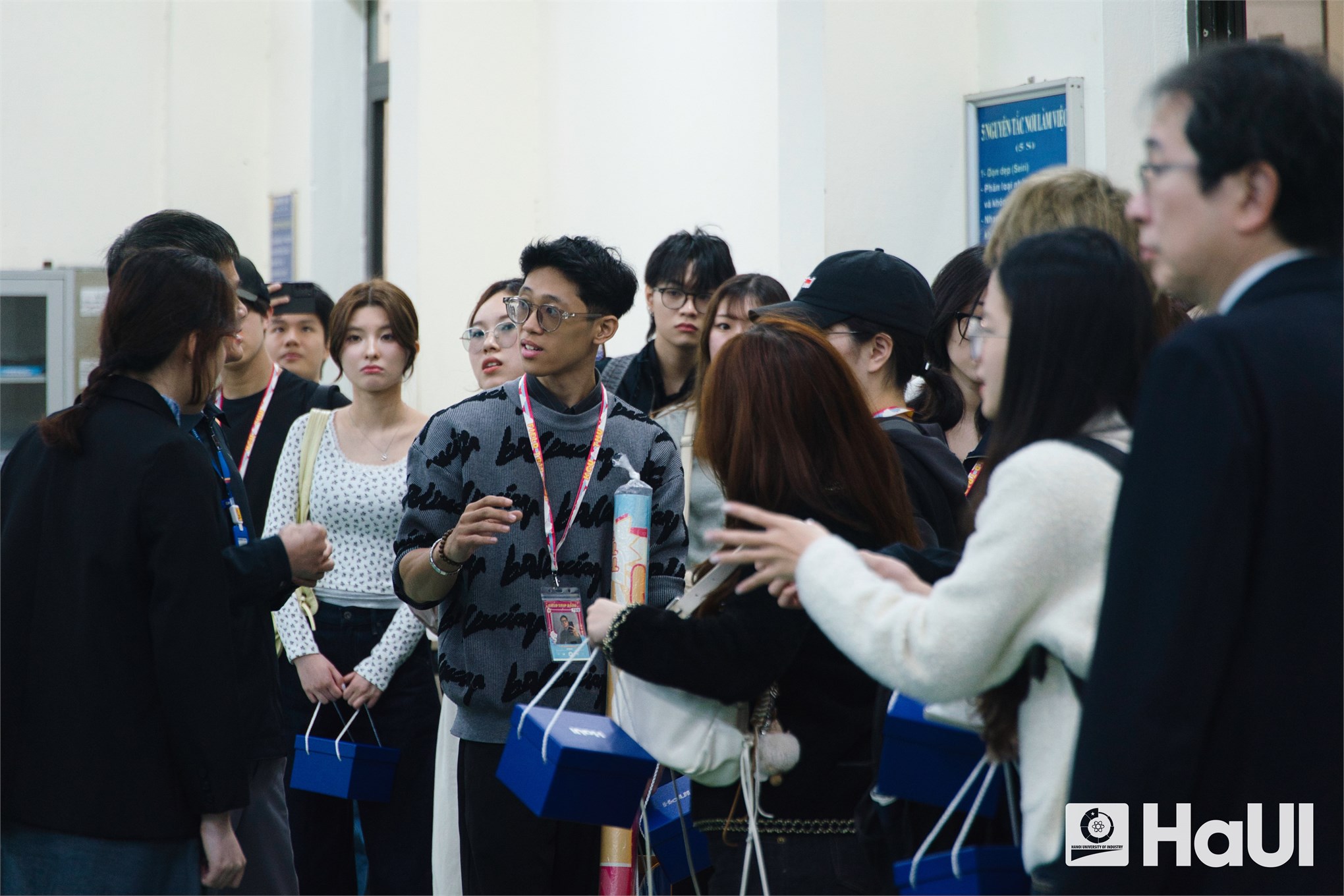 Hội nhập, giao lưu và kết nối – Chuyến thăm quan ý nghĩa của sinh viên Trường Đại học Kwansei Gakuin (Nhật Bản) và Trường Đại học Thương Mại tại Đại học Công nghiệp Hà Nội