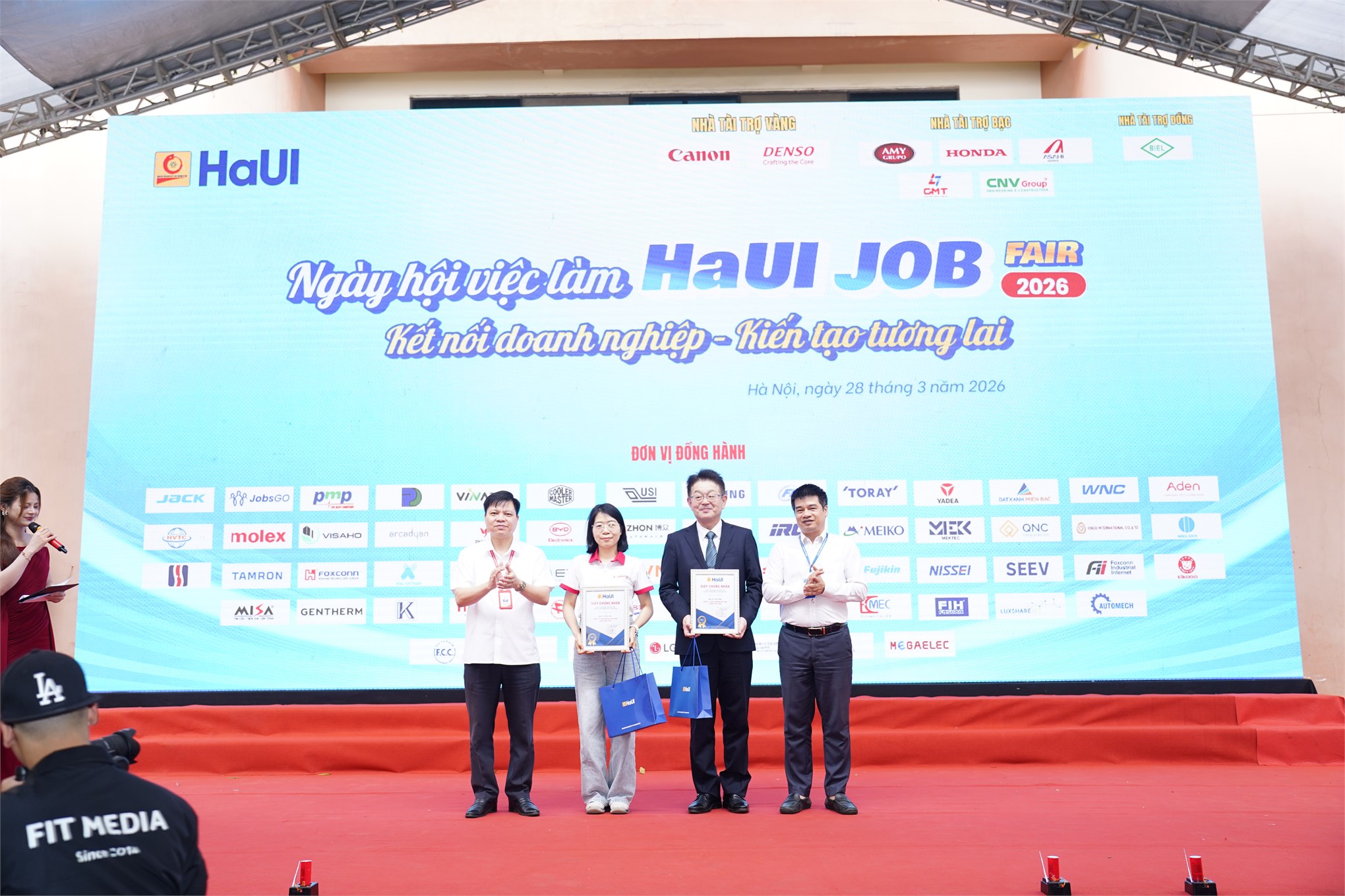 Ngày hội việc làm HaUI Job Fair 2026 - Kết nối doanh nghiệp, kiến tạo tương lai