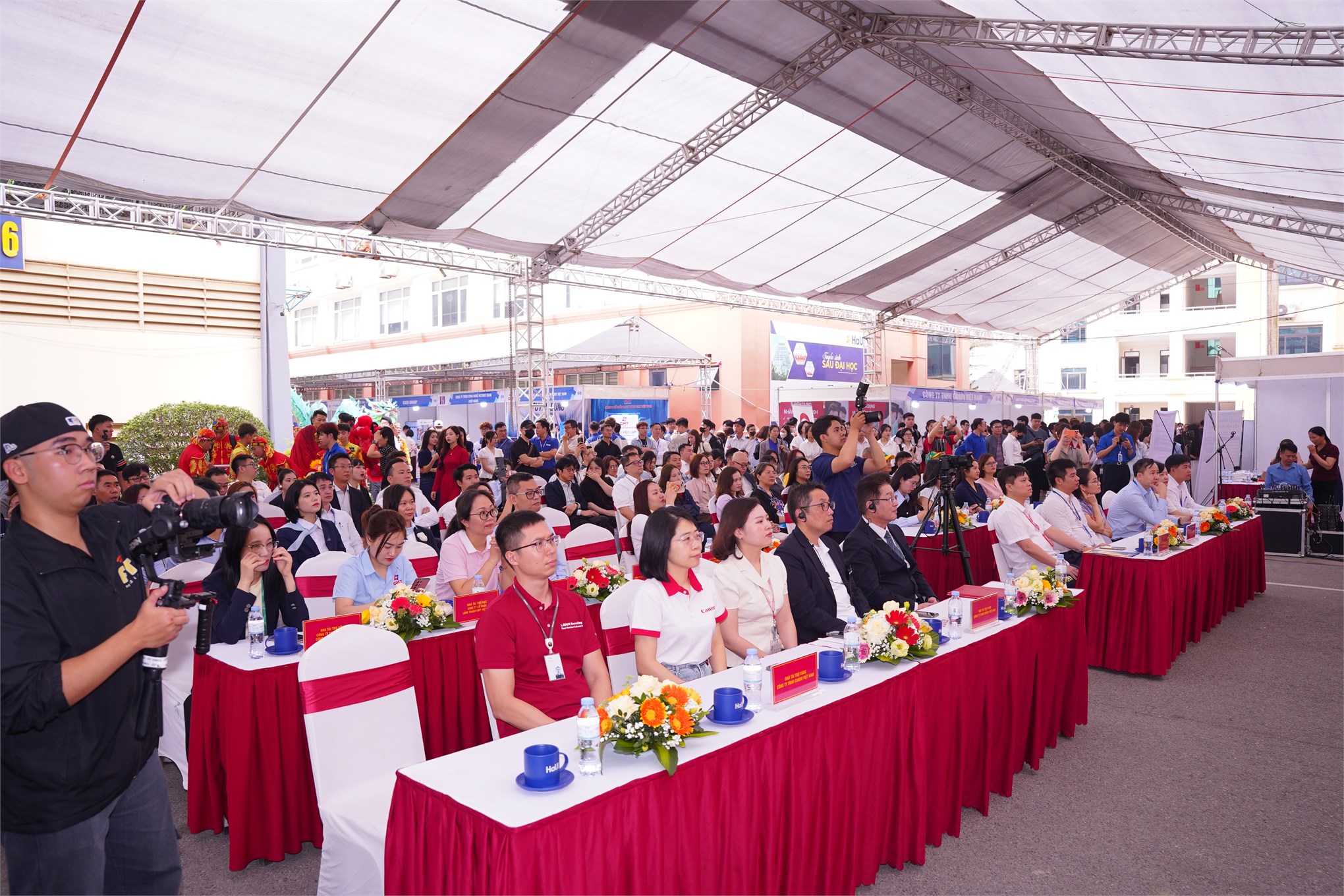 Ngày hội việc làm HaUI Job Fair 2026 - Kết nối doanh nghiệp, kiến tạo tương lai