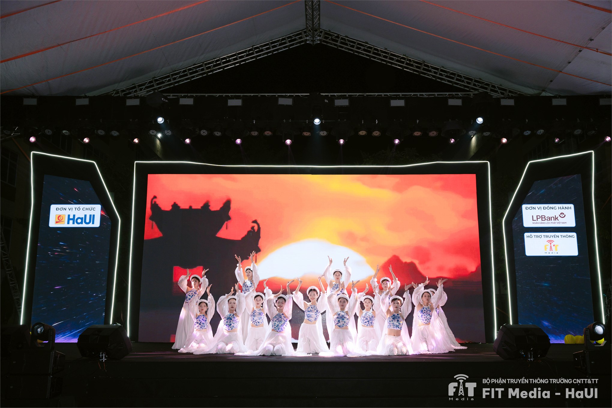 HaUI Spark 2026 – Đêm hội của sức trẻ, tài năng và những khởi đầu rực rỡ