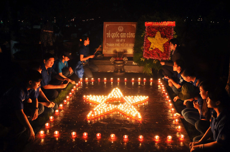 Kỷ niệm Ngày Thương binh - Liệt sĩ 27/7: Sức trẻ HaUI tiếp nối truyền thống “Uống nước nhớ nguồn”