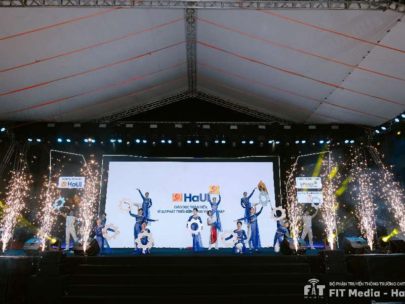 HaUI Spark 2026 – Đêm hội của sức trẻ, tài năng và những khởi đầu rực rỡ